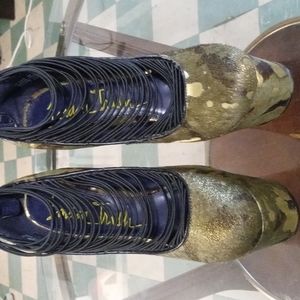 Army fatigue stilettos